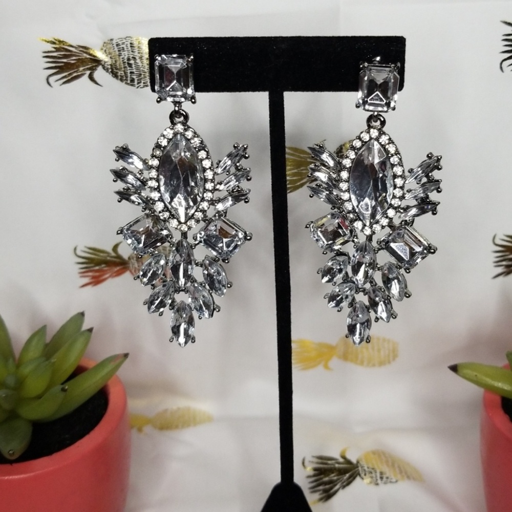 Crystal glam earrings